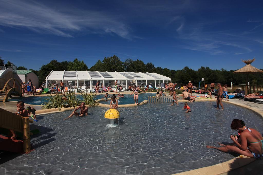 Hotel Camping La Roche Posay Vacances Exteriér fotografie